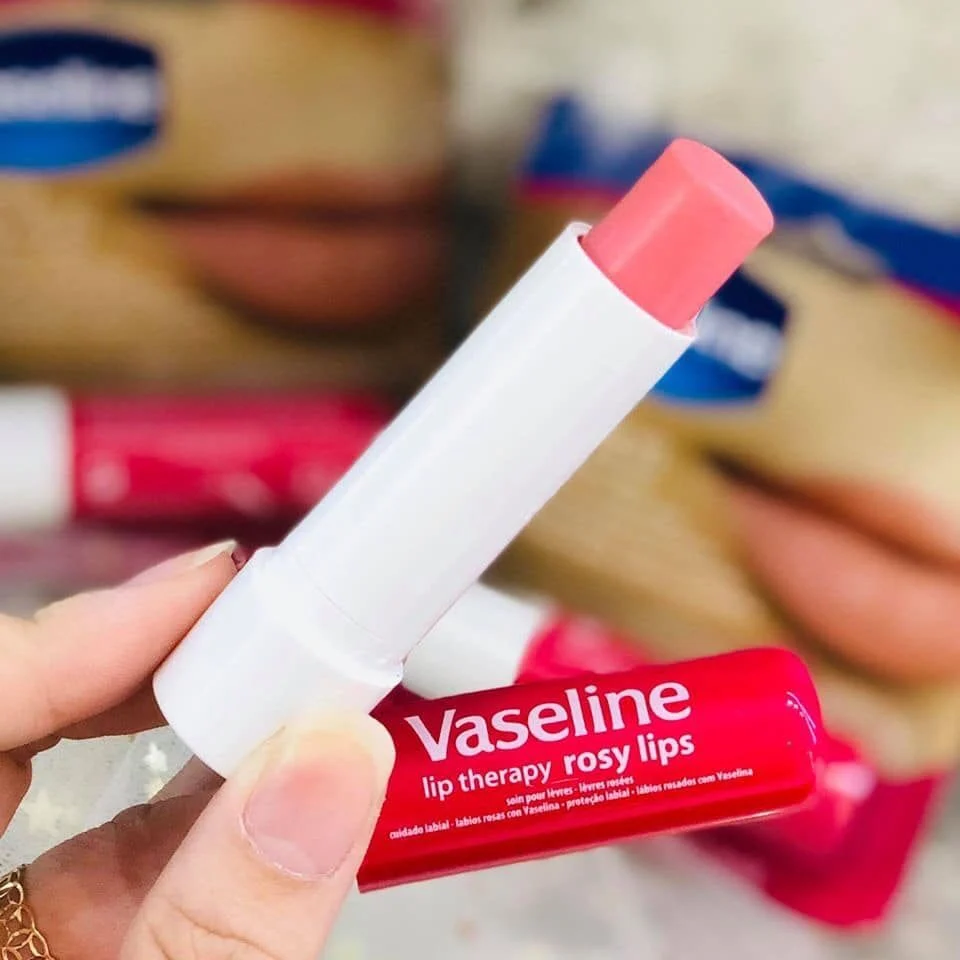 Son Dưỡng Môi Mềm Mịn Vaseline Hồng Xinh Rosy Lips Dạng Thỏi 4.8g