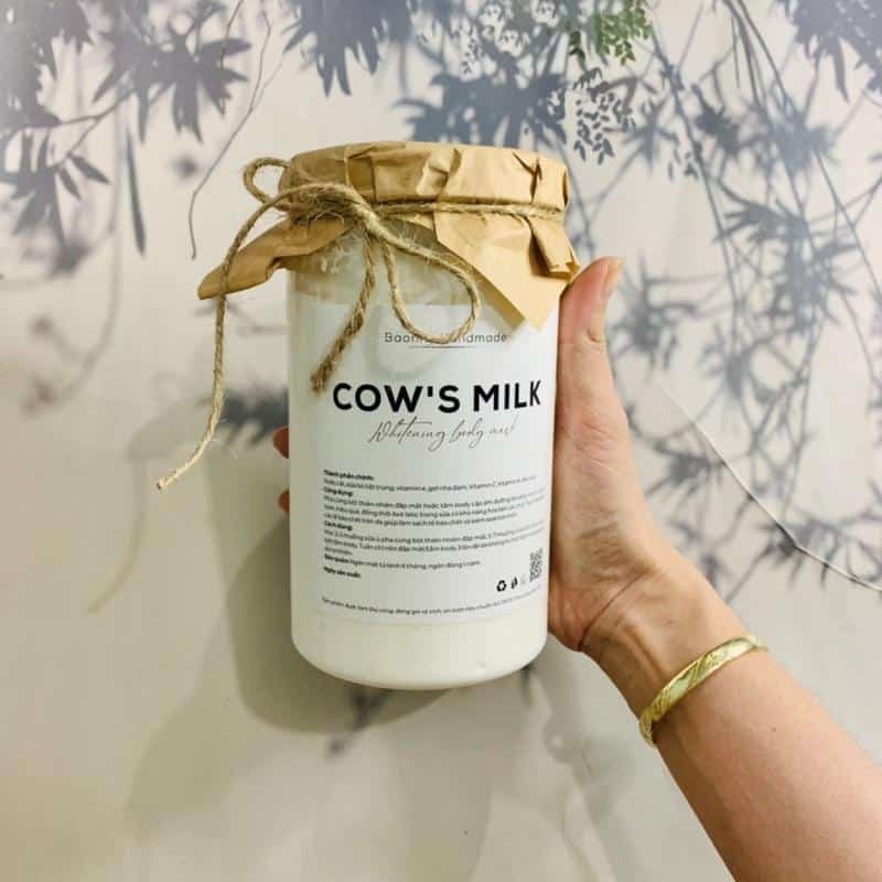 Mặt nạ ủ sữa bò cấp ẩm căng mịn da Cow's Milk