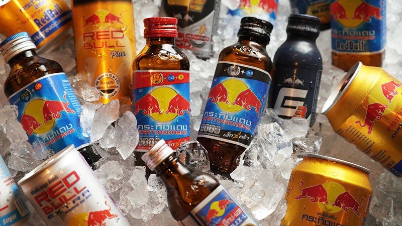 Nước tăng lực bò húc REDBULL THÁI KẼM ZIN C VITAMIN