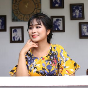 Váy Hoa Vàng Tiểu Thư Cổ Tròn Ôm Eo New4all VH3060 - Freesize Cho người dưới 50Kg