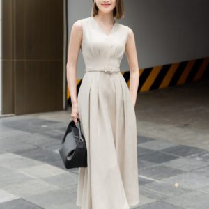 Đầm xòe sát nách xếp ly thân trước Larrisa thiết kế cao cấp WHITE CHIC