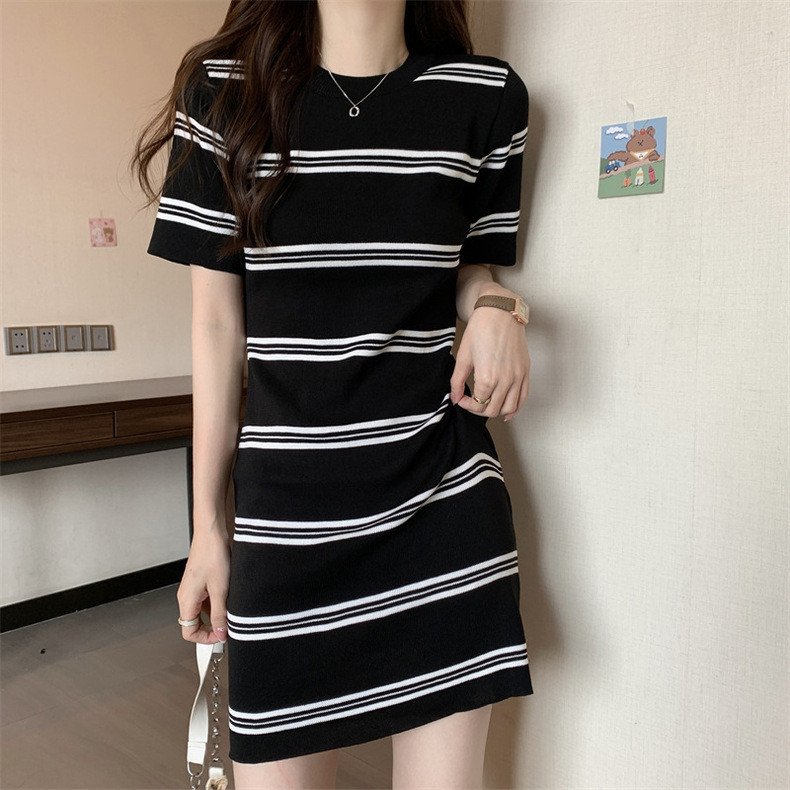 Đầm body dệt kim nữ Váy dáng ôm ngắn tay kiểu cổ tròn kẻ sọc ngang len mongtoghi hàng đẹp Quảng Châu