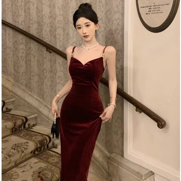 🌸Hàng Oder🌸Váy Đầm Tiệc Nhung Body 2 Dây Phối Xích Cổ V Sexy Sang Chảnh🌸Hàng Quảng Châu