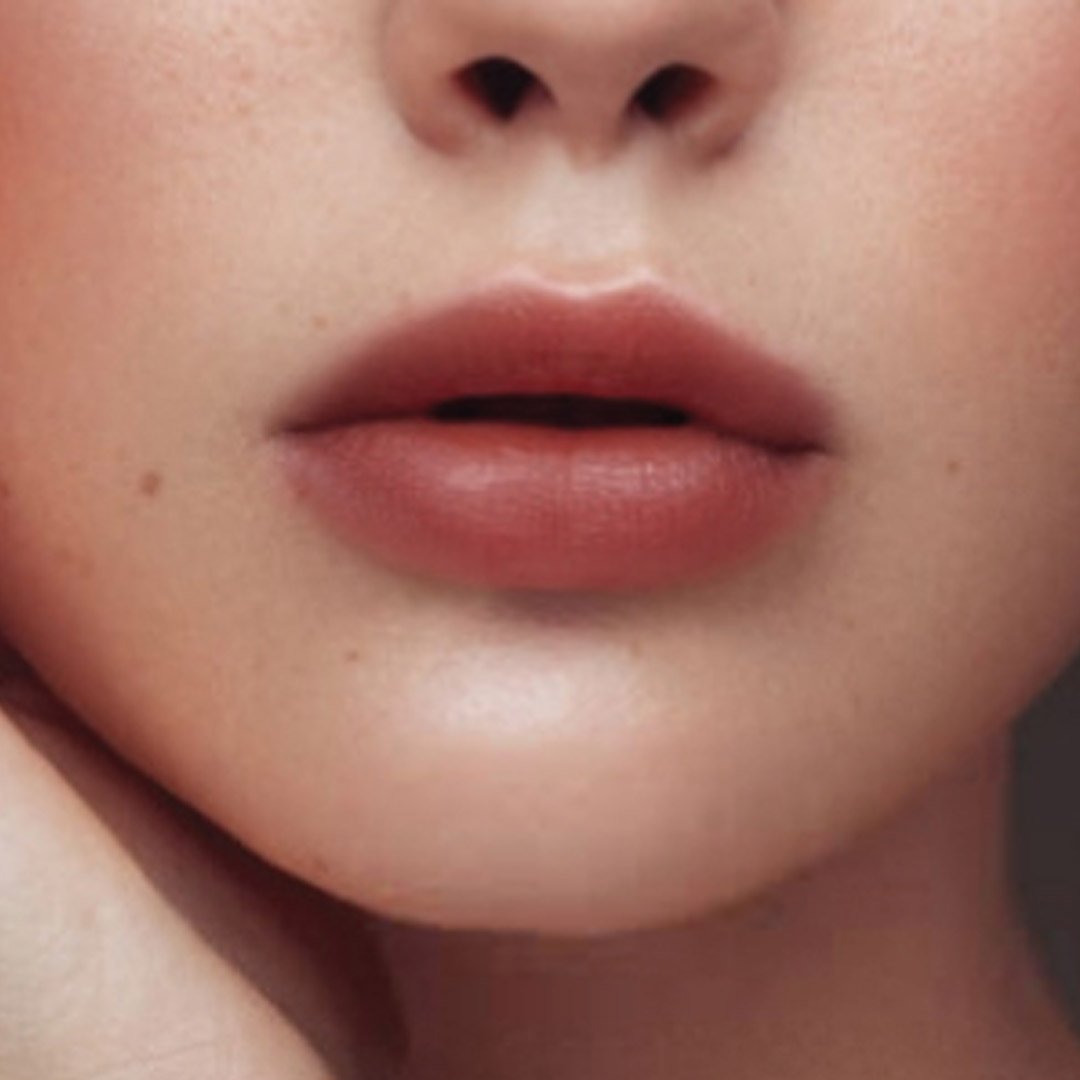 Son Dưỡng Có Màu Vaseline Đỏ Tươi Tắn 3g