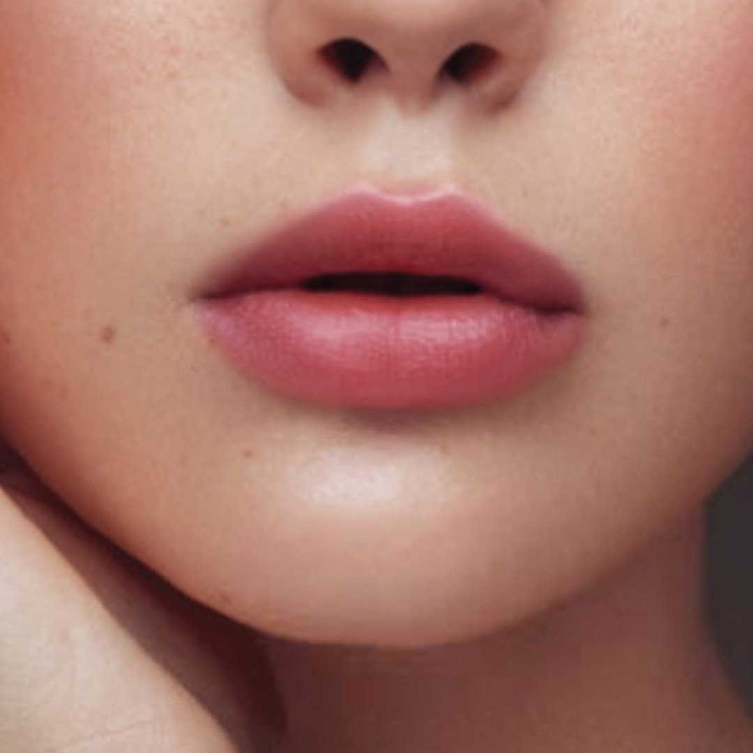 Son Dưỡng Có Màu Vaseline Hồng Ngọt Ngào 3g