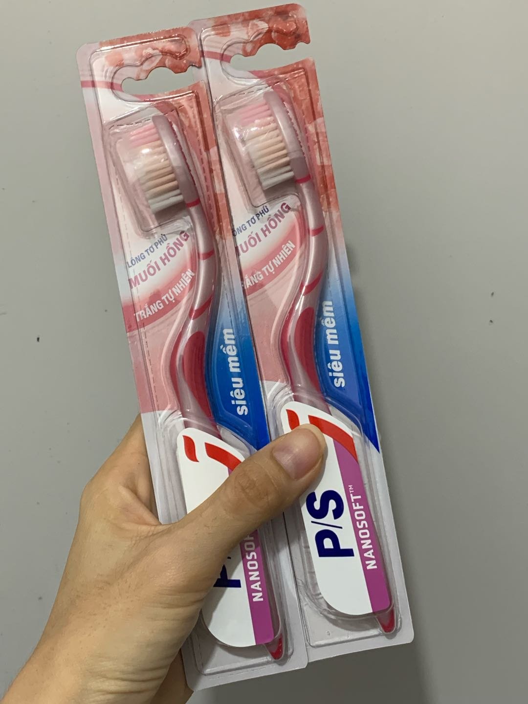 Bộ 2 Bàn Chải Đánh Răng P/S Than Bạc Kháng Khuẩn