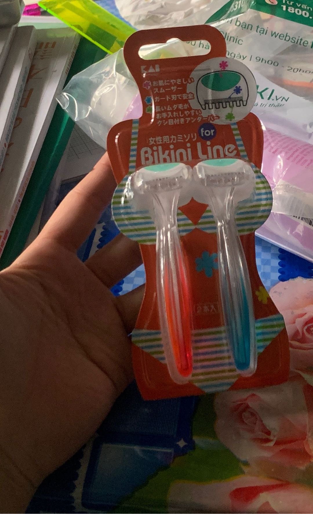 Dao Cạo Vùng Bikini KAI (Vỉ 2 Cây)