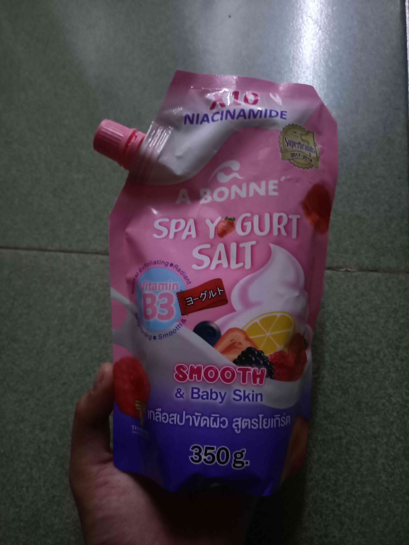Muối Tắm A Bonne Sữa Chua Làm Sáng & Mềm Mịn Da 350g