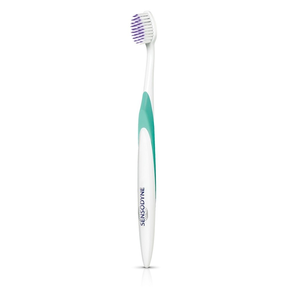 Bàn Chải Đánh Răng Sensodyne Làm Sạch Sâu Kẽ Răng (1 Cây)