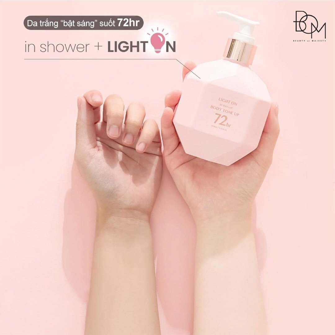 Sữa Dưỡng Thể B.O.M Nâng Tông, Làm Sáng Da 72h 290ml