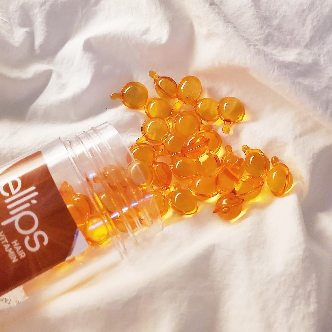 Serum Dưỡng Tóc Ellips Vitamin Sức Sống Mới Hũ 50 Viên